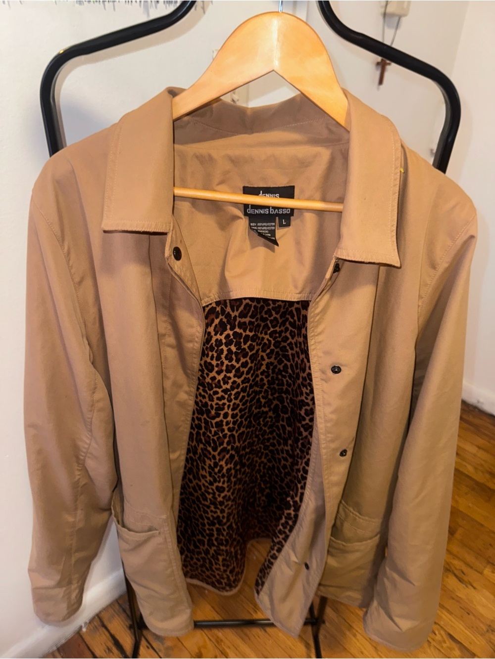 dennis basso tan trench coat with leopard-print lining